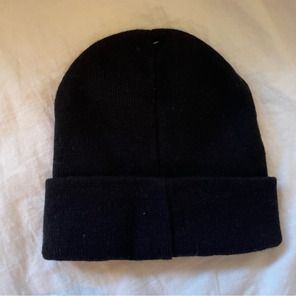 Black beanie - Picture 3 of 3
